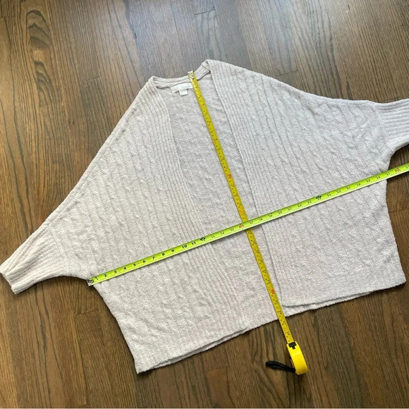 BAREFOOT DREAMS CozyChic® Shrug Cardigan Sweater Oyster Size L/XL - Picture 9 of 12